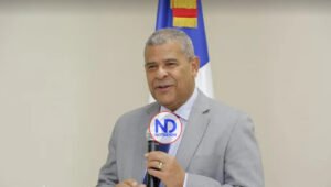 Ministro del MAP llama a funcionarios hacer cambios en cargos de confianza