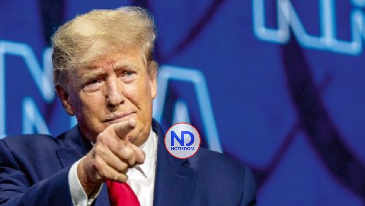 Demandan a Trump por muerte de policía tras asalto al Capitolio