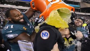 Eagles vencen a los 49ers para reservar un lugar en el Super Bowl