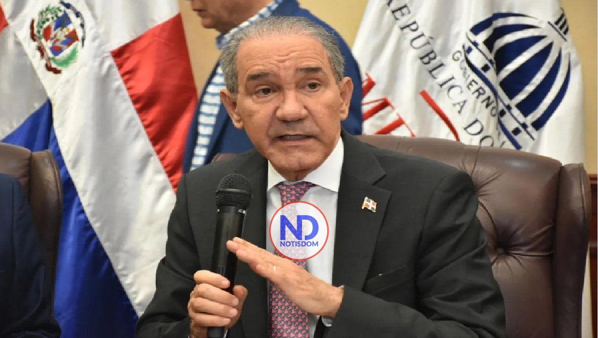 MESCYT suscribe convenio con universidades para otorgar becas a jóvenes 2 MESCYT suscribe convenio con universidades para otorgar becas a jóvenes