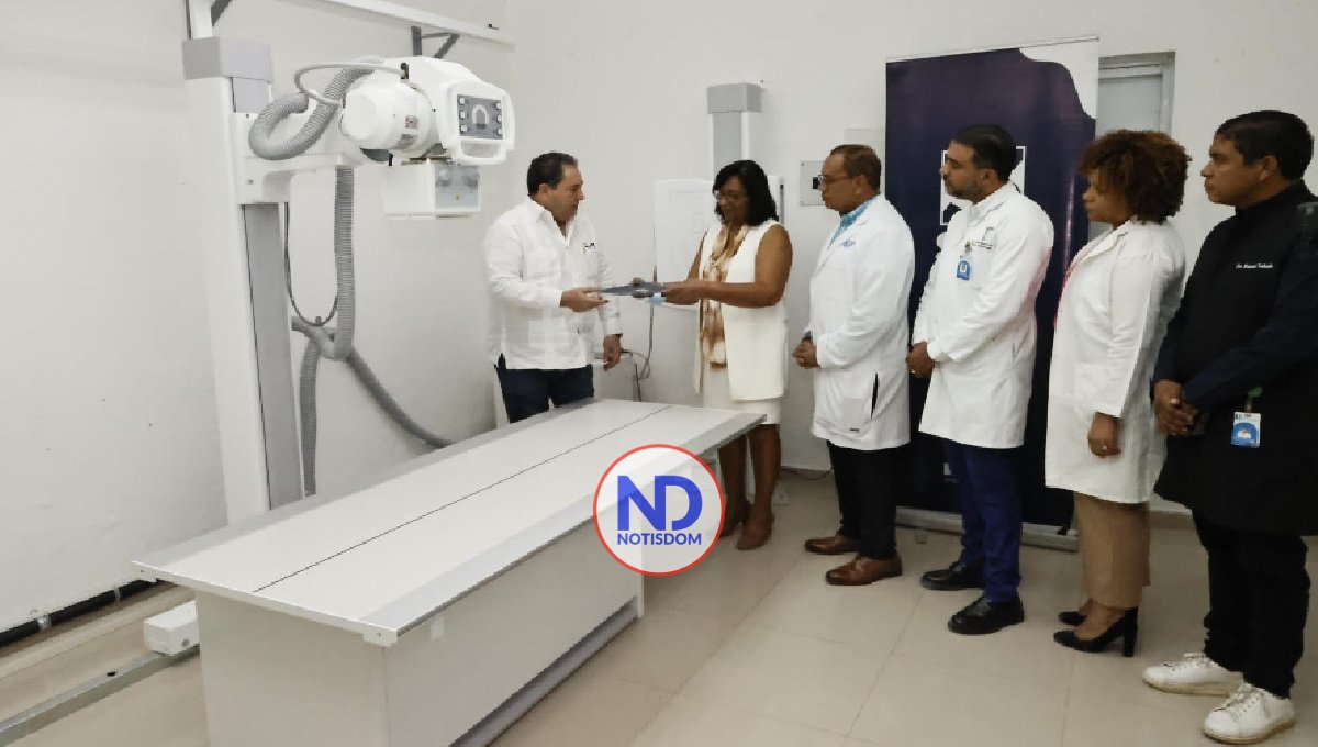SNS entrega más de RD$40 MM en equipos para fortalecer hospitales
