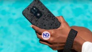 Motorola y Bullit presentan primer dispositivo con mensajería por satélite