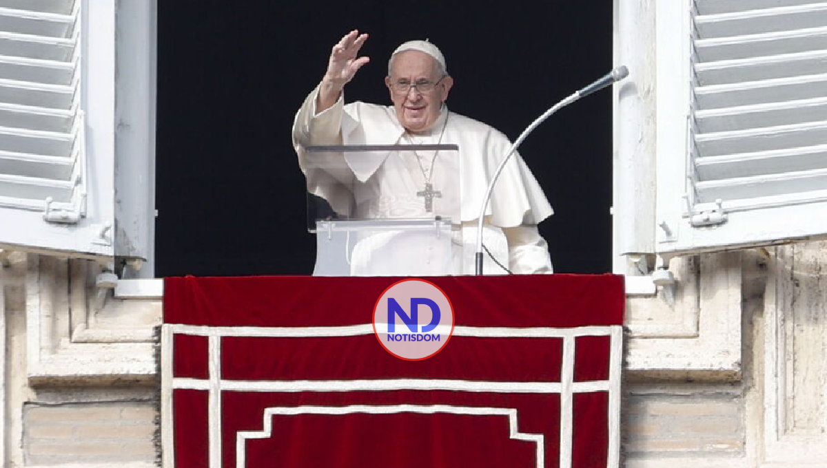 El Papa reza por Benedicto XVI: "Fiel servidor del Evangelio y de la Iglesia" 2 El Papa reza por Benedicto XVI: «Fiel servidor del Evangelio y de la Iglesia»