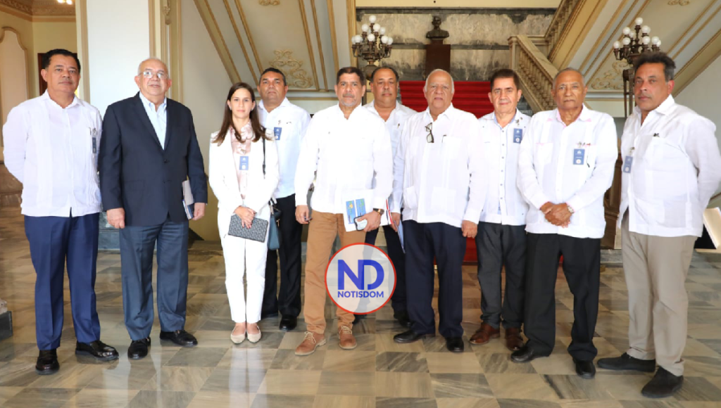 NOTISDOM FOTOS 2023 01 11T113322.032 Gobierno y productores de huevos acuerdan aumentar su producción y garantizar suministros