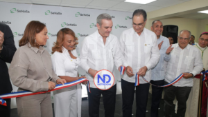 Presidente Abinader inicia semana laboral inaugurando obras en San Pedro de Macorís