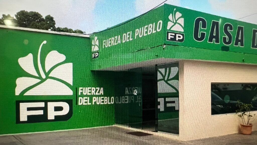 WhatsApp Image 2023 01 10 at 5.28.17 AM 1 Leonel Fernández: el presidente de la fábrica de corruptos