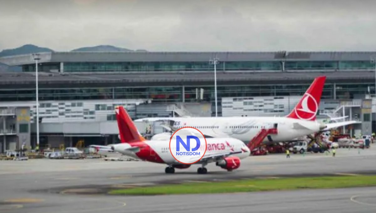 Hallan los cadáveres de dos jóvenes en el tren de aterrizaje de un avión de Avianca en Bogotá