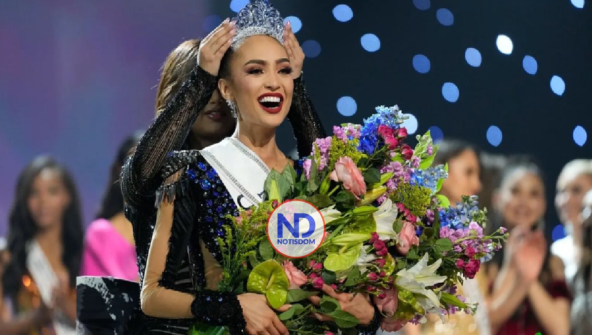 Nueva Miss Universo renuncia a la corona de Miss USA