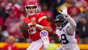 Mahomes entrena con Chiefs sin límites pese a lesión