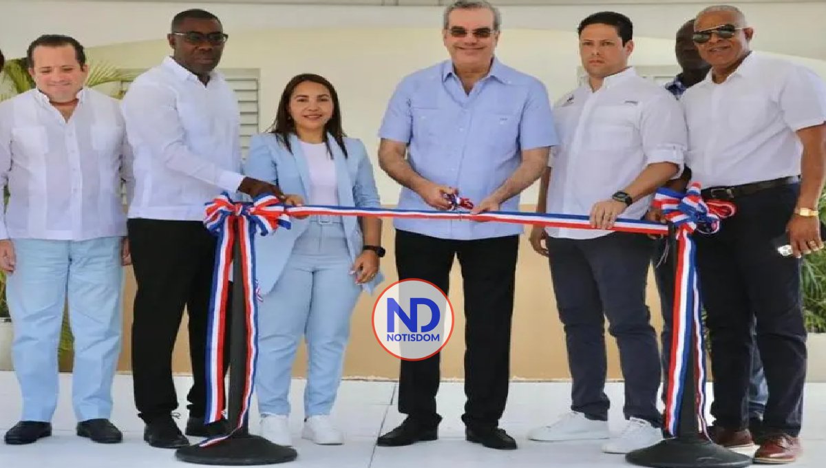 Presidente Abinader inaugura 6 nuevas obras en el Este 2 Presidente Abinader inaugura 6 nuevas obras en el Este