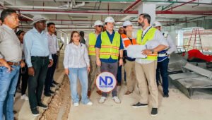 Ministro Bonilla supervisa avances en el Hospital de Villa Hermosa