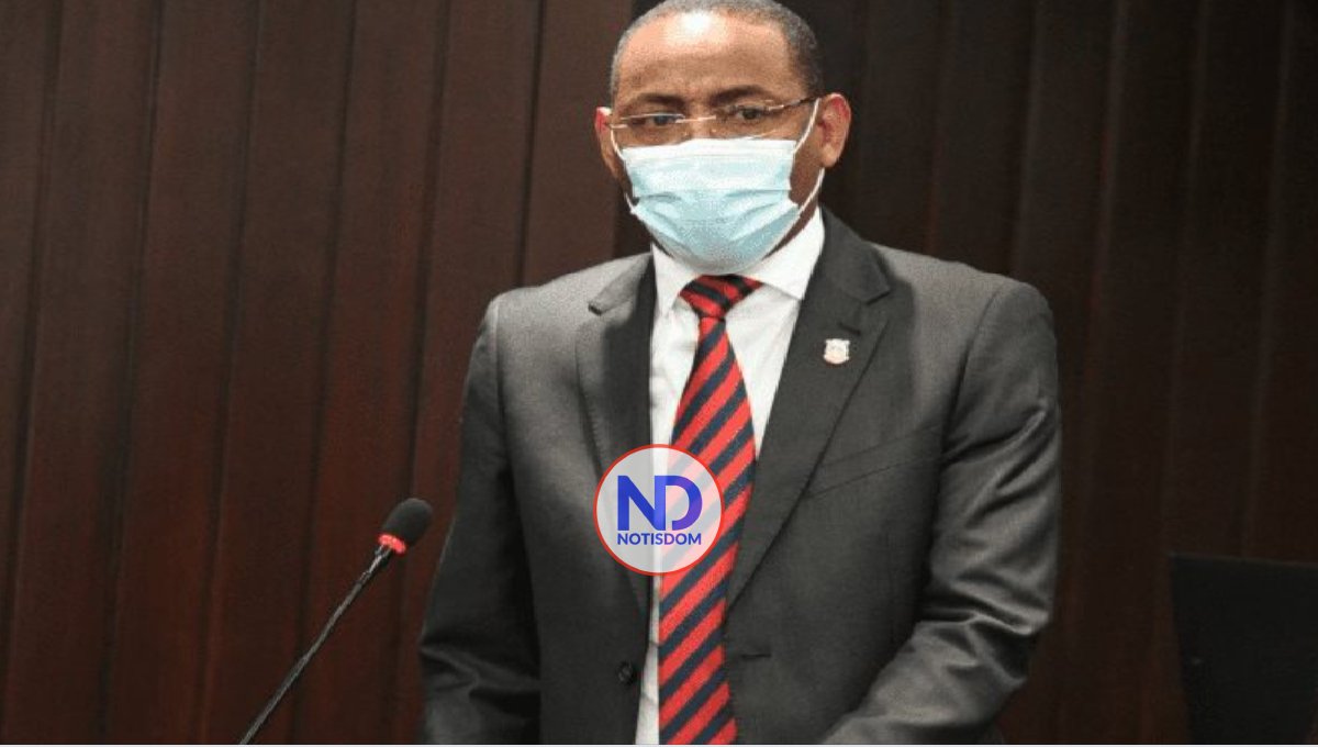 Diputado Carlos Sánchez y otros dos militantes salen del PLD