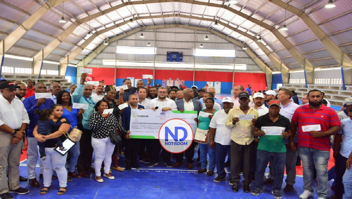 FEDA entrega RD$60 MM sector ovinocaprino en Independencia 2 FEDA entrega RD$60 MM sector ovinocaprino en Independencia