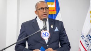 Contralor sugiere materia antifraude, retomar moral y cívica en escuelas