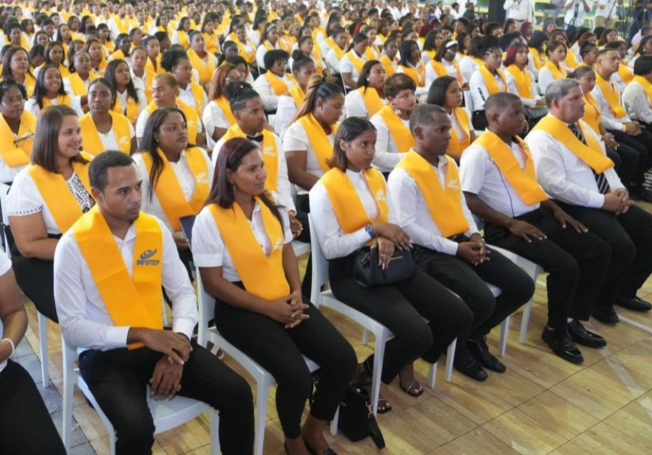 Infotep prepara trabajadores para proyecto Pedernales-Cabo Rojo 3 GRADUADOS 1 Infotep prepara trabajadores para proyecto Pedernales-Cabo Rojo