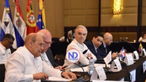 Ministros iberoamericanos reconocen la necesidad de revisar el salario mínimo