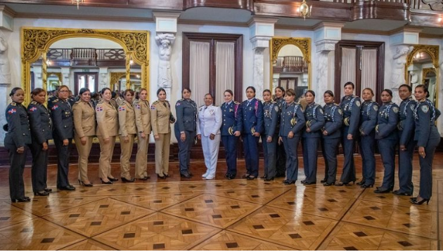 MILITARES 26 Abinader califica de invaluable labor Fuerzas Armadas y la Policía