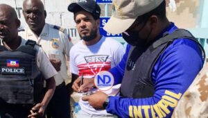 La Interpol entrega a RD hombre que buscado por homicidio