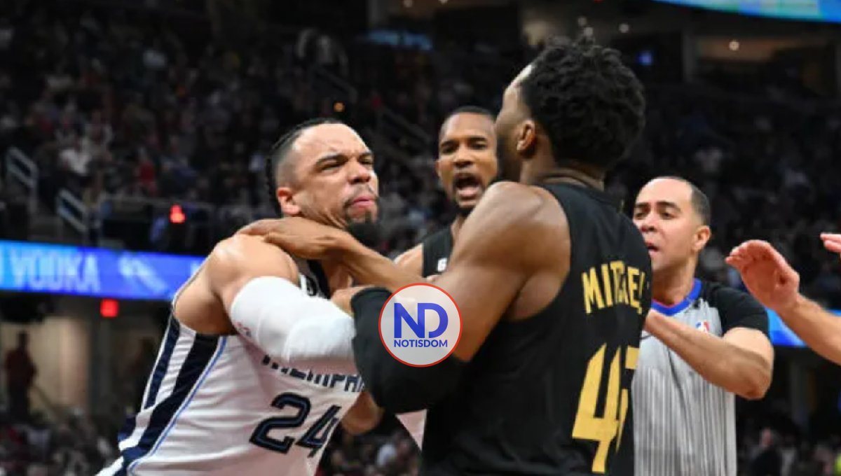 Cinco jugadores expulsados en el Wolves-Magic tras pelea de Bamba y Rivers