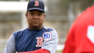 Pedro Martínez protesta porque no lo llevaron como coach al Clásico