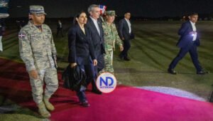 Abinader regresa de Ecuador tras participar en importante reunión