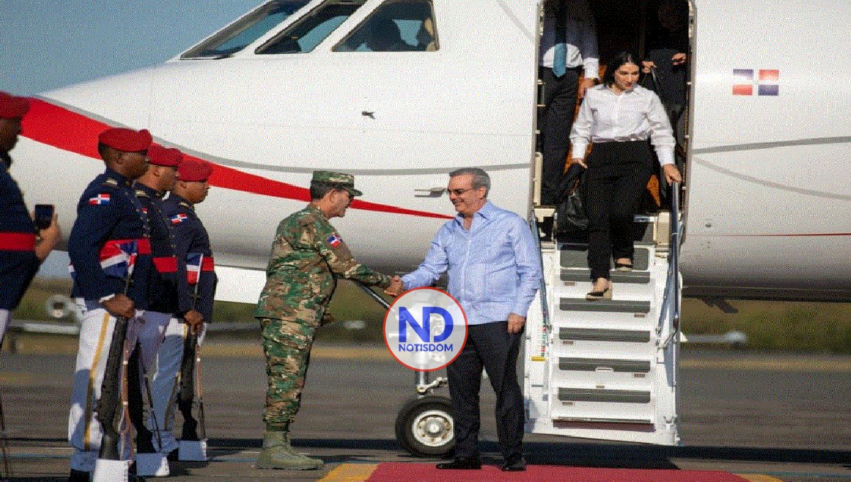 Regresa de los EEUU presidente dominicano Luis Abinader