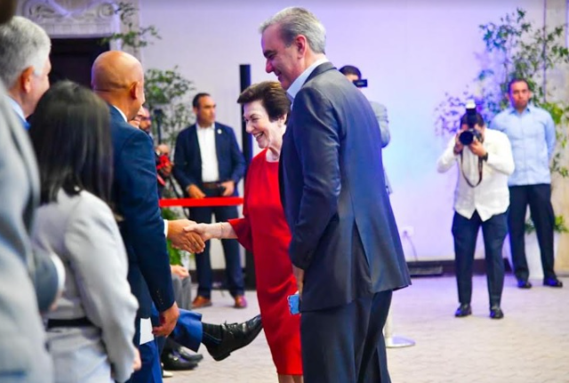 ABINADER Y SONIA Dominicanos son 5ta. población hispana más numerosa en EE.UU.