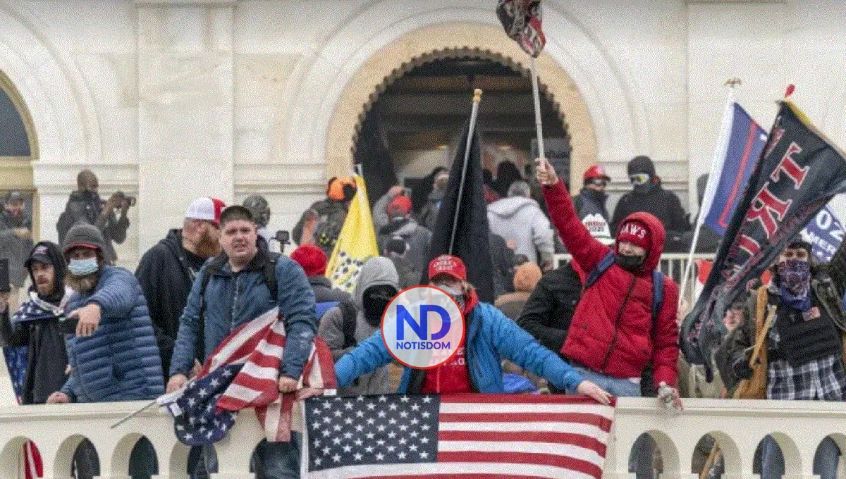 Exasesores de Trump tendrán que declarar ante jurado por asalto al Capitolio