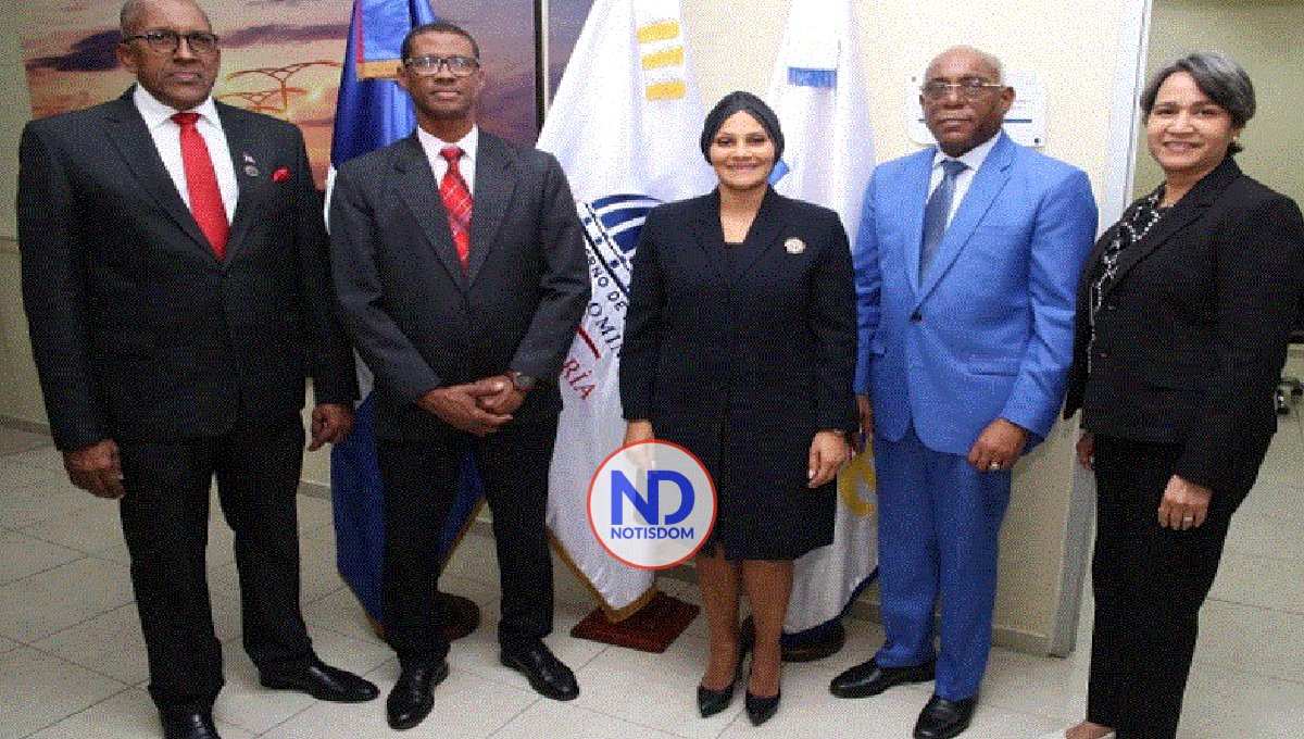 Contraloría instala unidad de auditoría interna en Edeeste 2 Contraloría instala unidad de auditoría interna en Edeeste