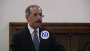 Dicen nombre de ex Presidente sale a relucir en casos corrupción