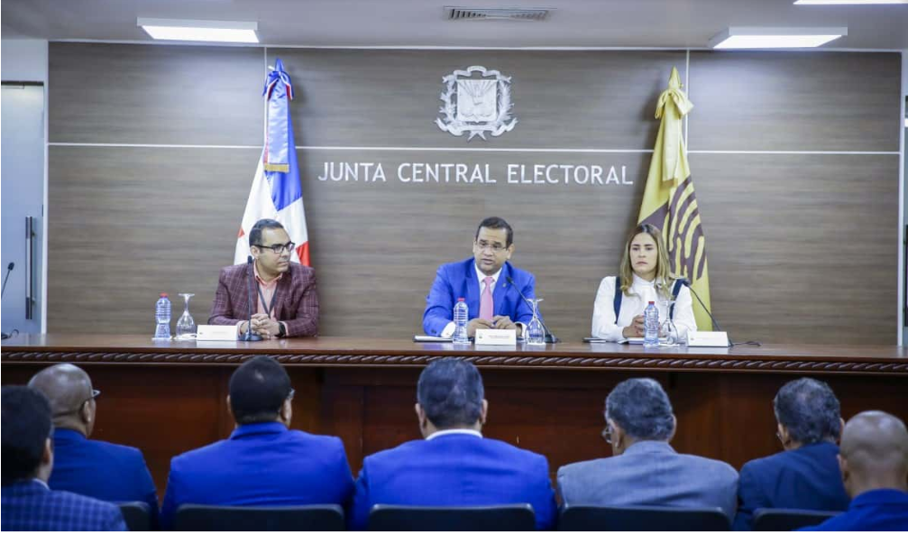 JUNTA CENTRAL 12 Partidos tienen hasta el 14 de abril para decidir método que usarán para escoger sus candidatos