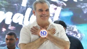 Presidente dominicano asistirá hoy a actos en Azua y Santo Domingo