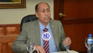 ¡Otro más! Abandona el PLD el exsenador Luis René Canaán Rojas