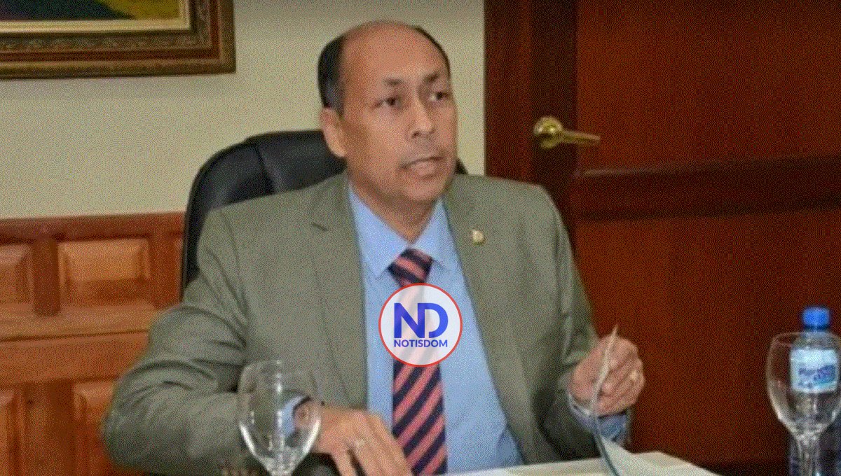 ¡Otro más! Abandona el PLD el exsenador Luis René Canaán Rojas