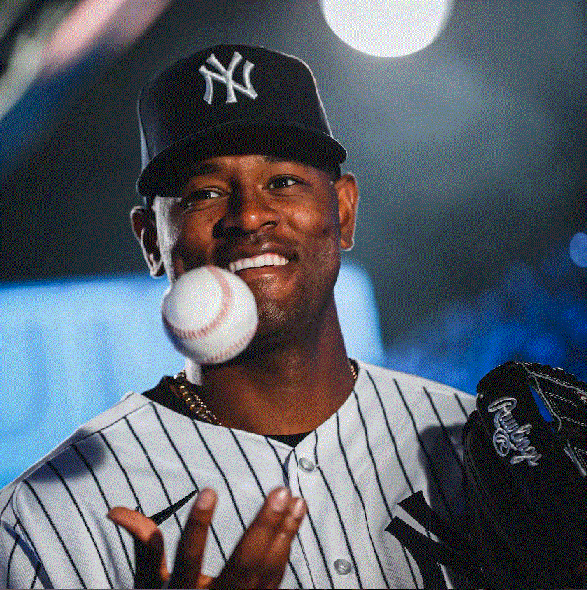 LUIS SEVERINO 7 Luis Severino comenzaría en las Grandes Ligas en lista lesionados