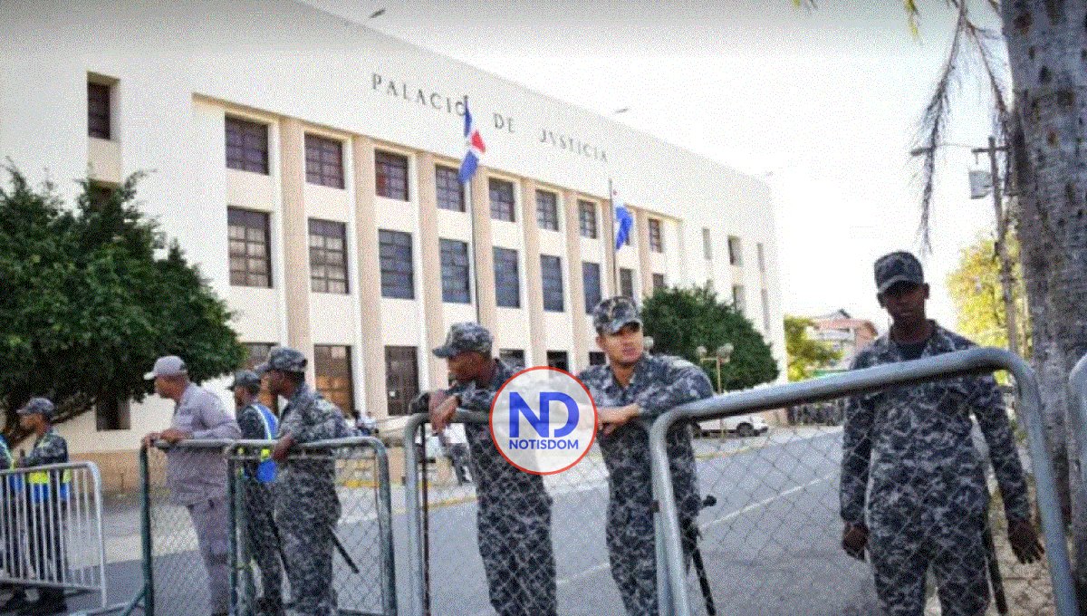 Conocen coerción a imputados en caso Calamar; contingente policial rodea Palacio de Justicia