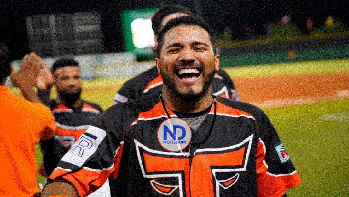 Leones firman a Wendell Rijo y Estrellas al libre Neftalí Feliz