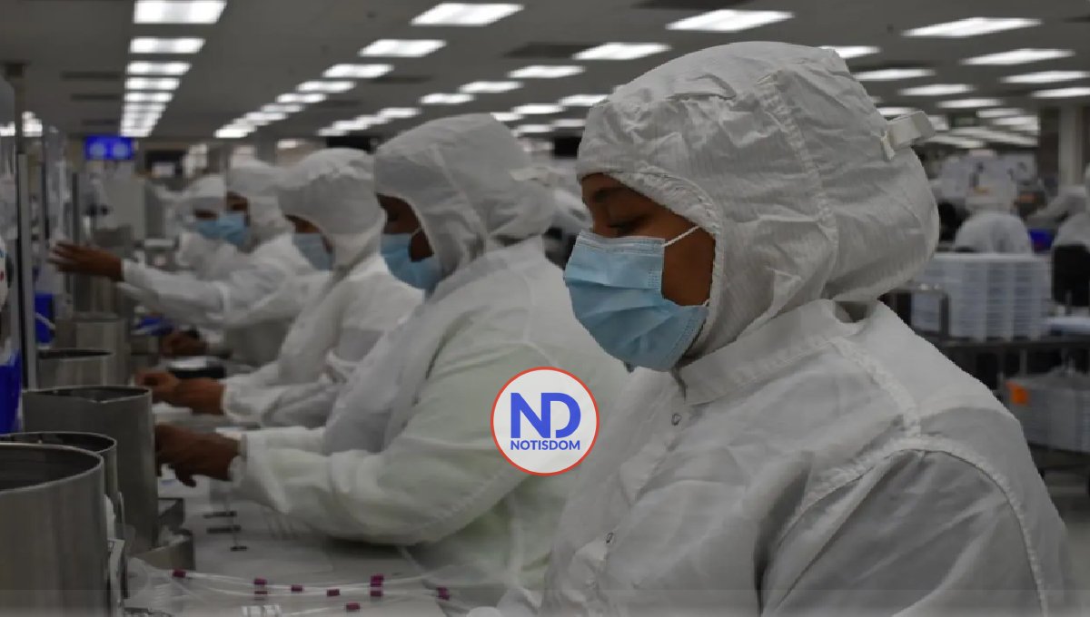 Más de 100 mil mujeres trabajan en zonas francas del país