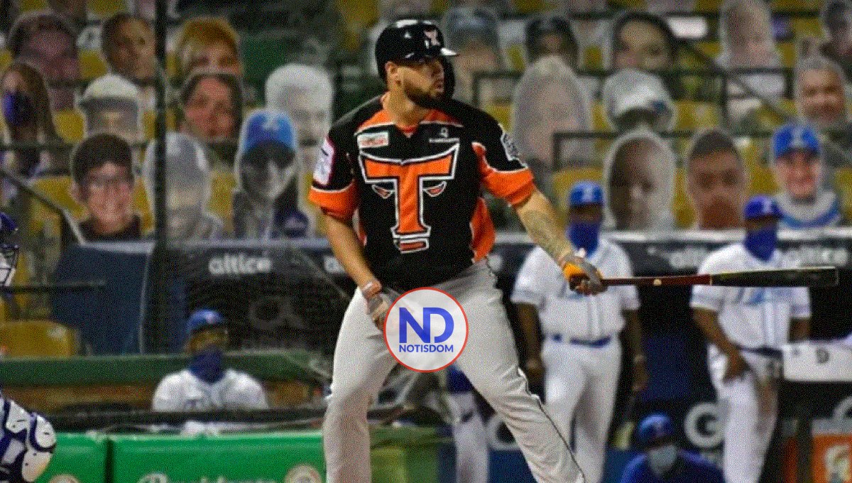 Escogido contrata al receptor Sánchez y al relevista Familia