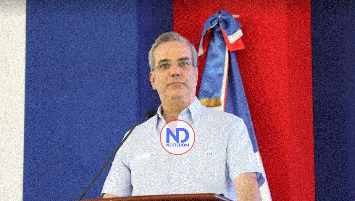 Presidente Abinader felicita a periodistas al conmemorarse su día