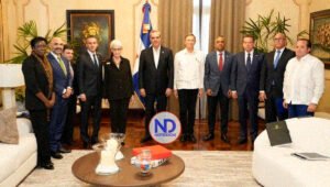 Abinader recibe funcionaria EU; tratan crisis Haití y colaboración