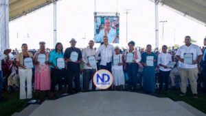 Gobierno hace entrega más de dos mil títulos