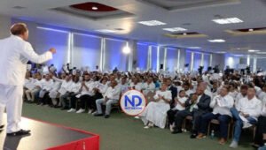 Movimiento juramenta en Santiago a simpatizantes de la reelección