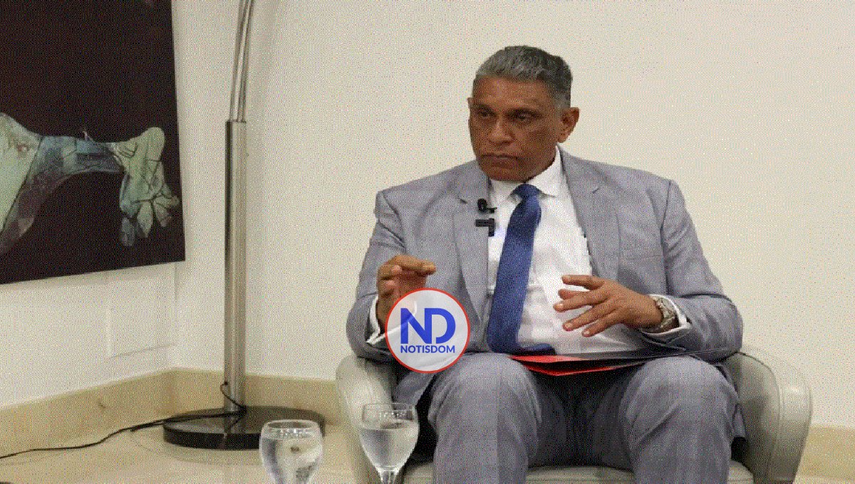 La respuesta de «Chu» Vásquez a diputada Soraya Suárez sobre arma de fuego