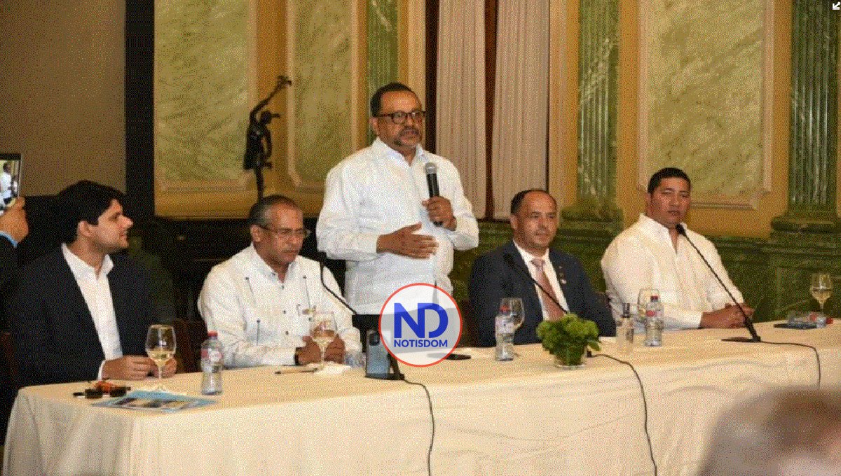 Fiscales de RD y América Latina visitan el Palacio Nacional