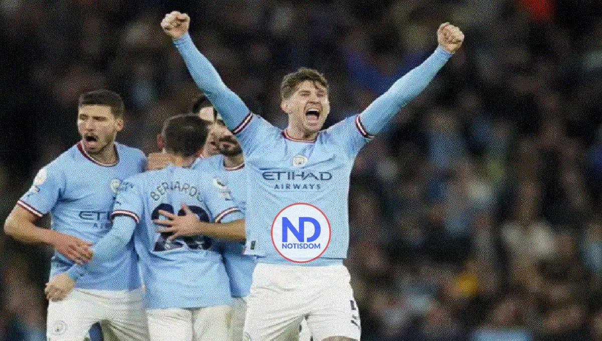 Manchester City vence 4-1 al Arsenal, título de la Premier League a la vista