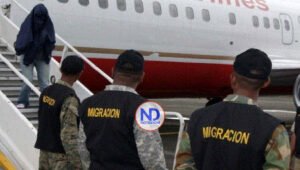 Estados Unidos repatria otros 81 exconvictos de RD