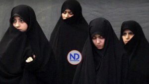 La Policía iraní usará cámaras para identificar a mujeres sin velo