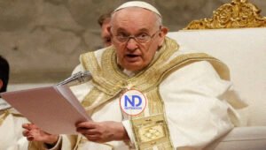 El papa pide a sanidad católica que respondan a necesidades de los excluidos