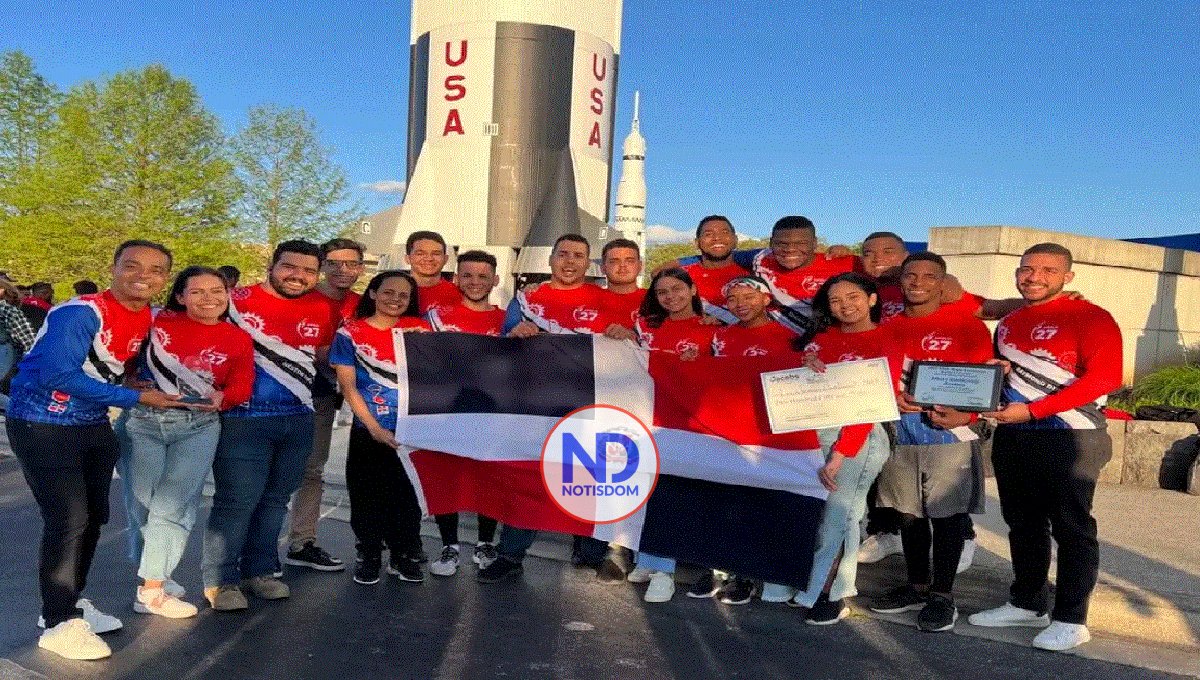 Equipos de RD ganan premios en el NASA Human Exploration Rovers Challenge 2023